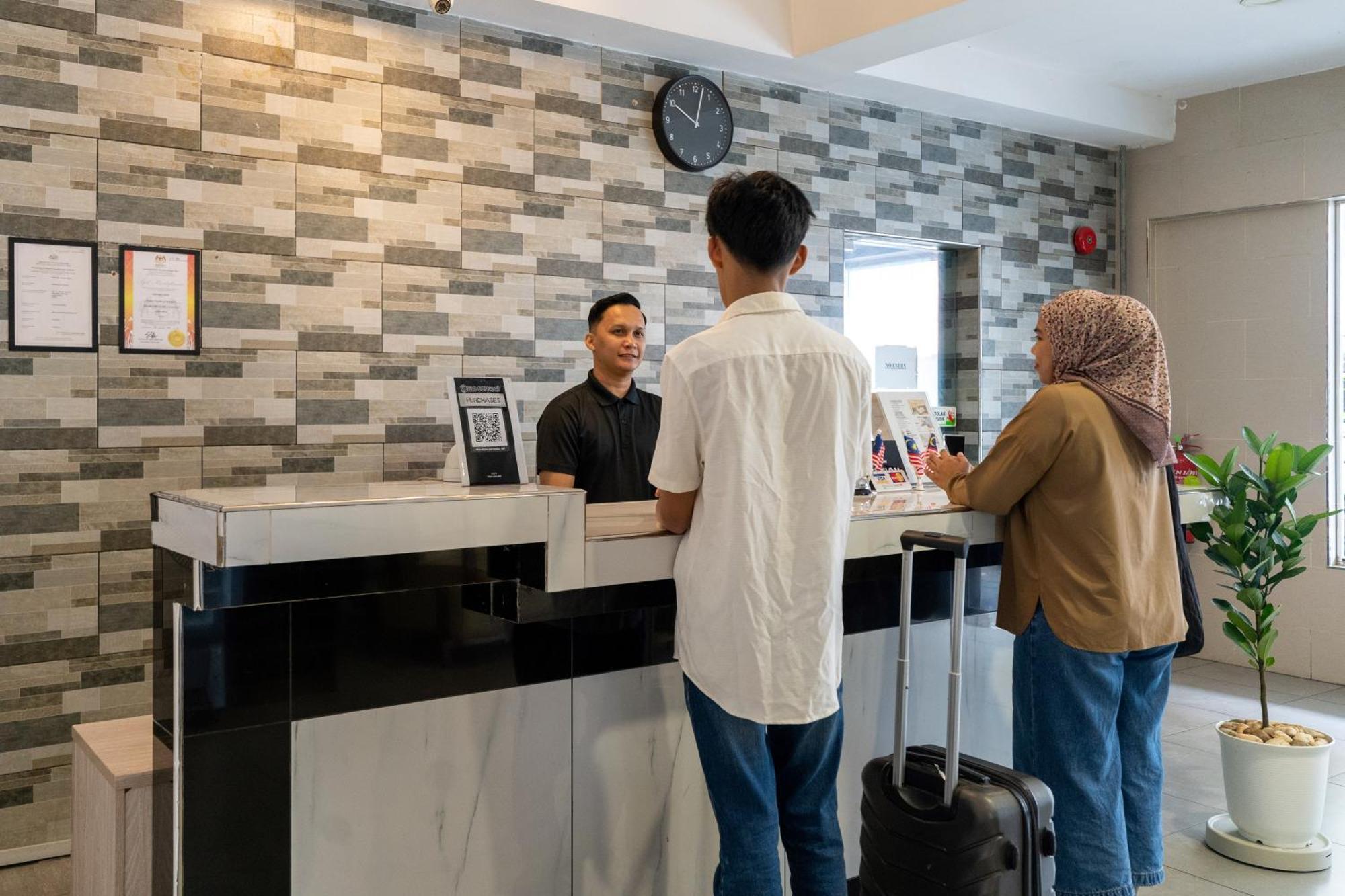 Pertama Lodge Tawau Exterior foto